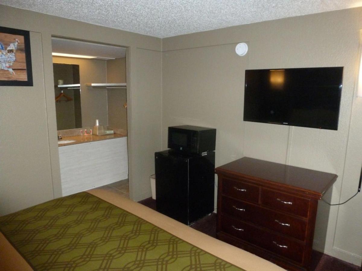 Econo Lodge Pittsburgh I-79 Eksteriør bilde