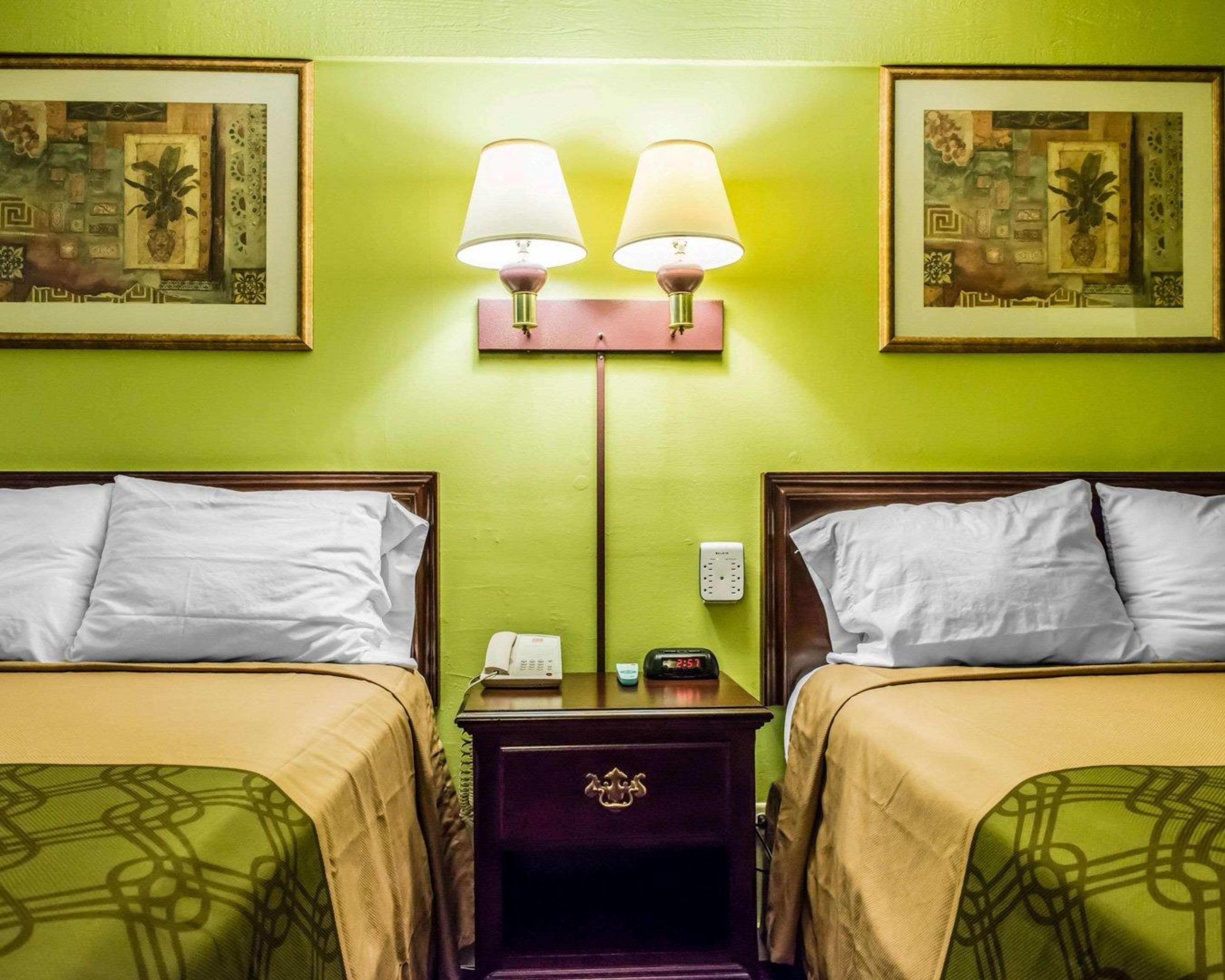 Econo Lodge Pittsburgh I-79 Eksteriør bilde