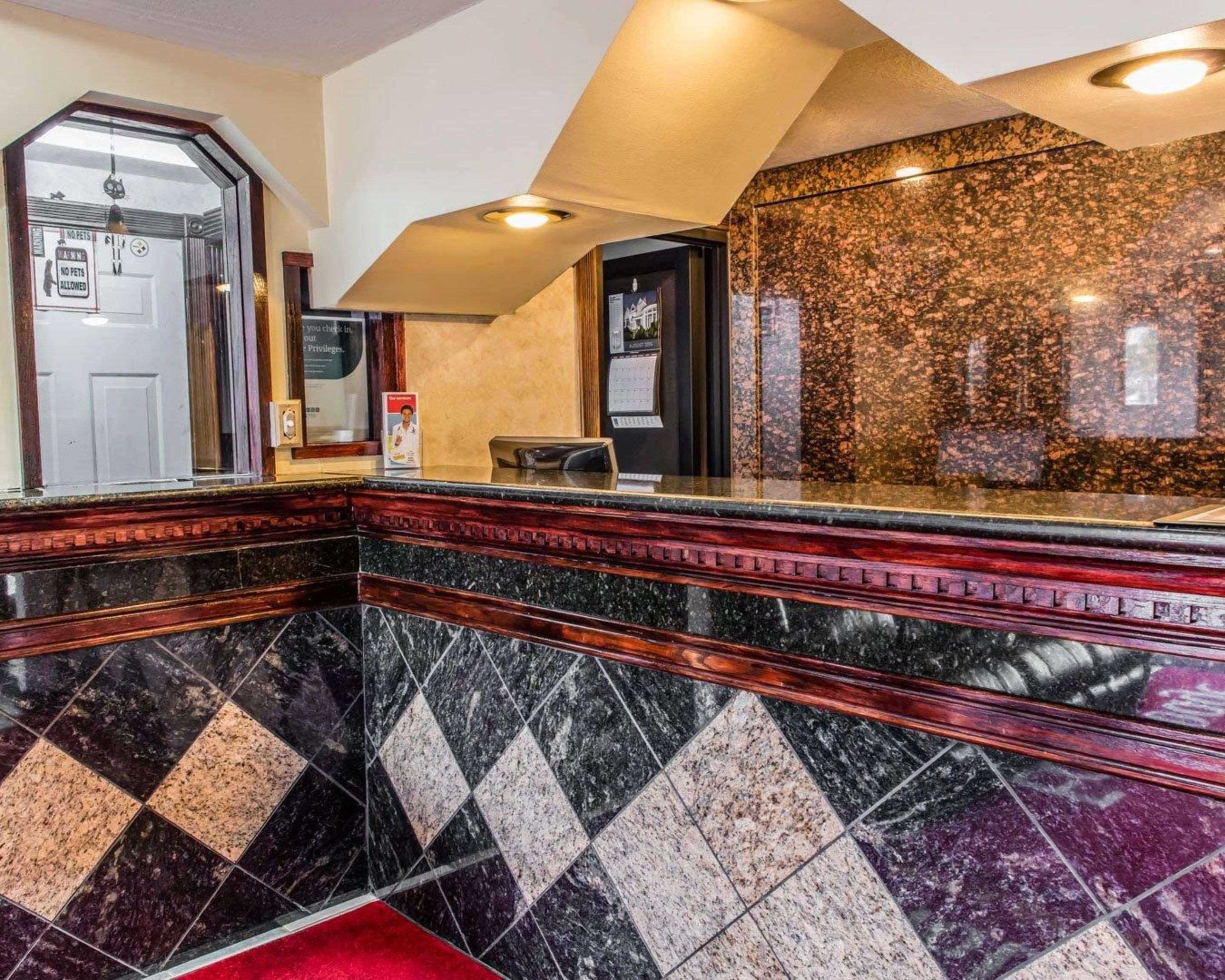 Econo Lodge Pittsburgh I-79 Eksteriør bilde
